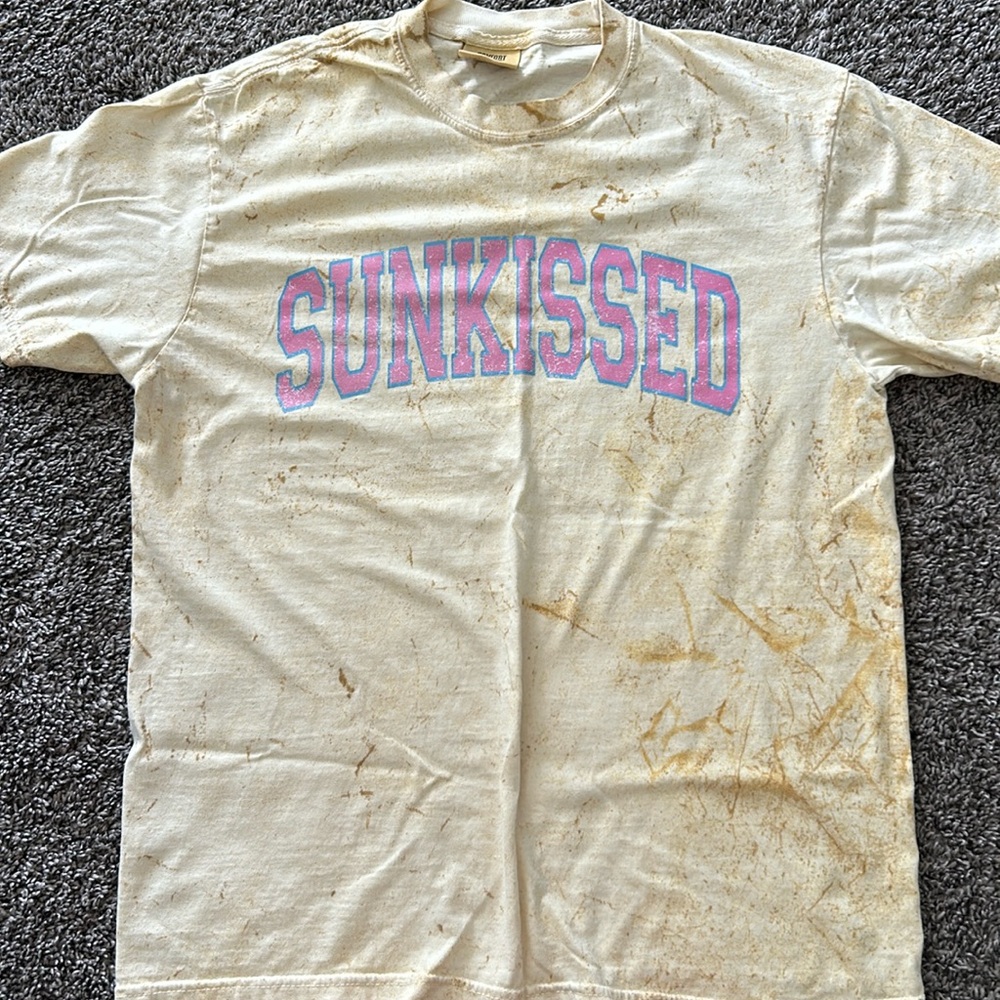 Comfort Colors tee size medium